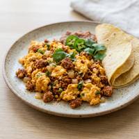 Huevos con Chorizo